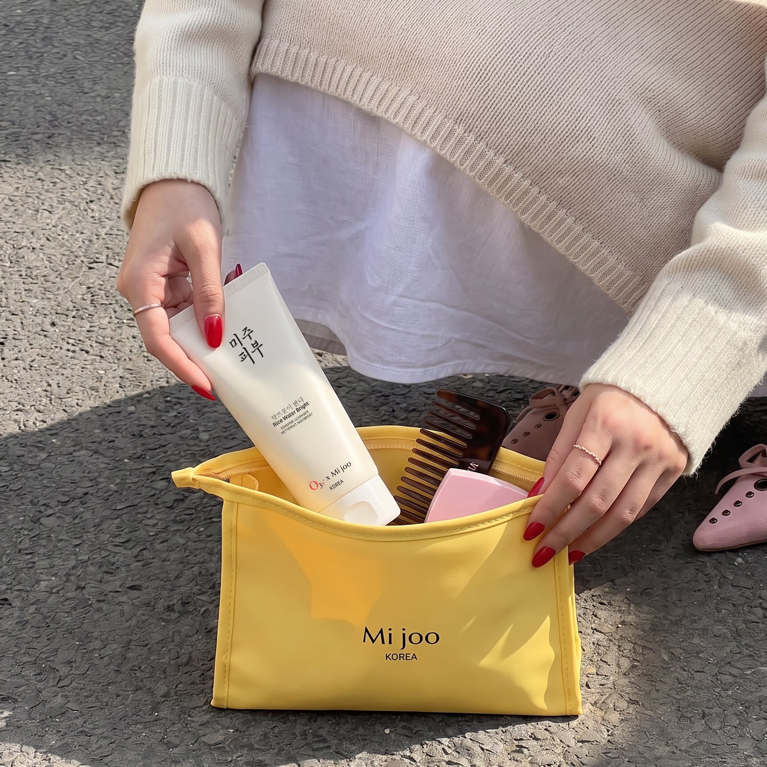Mijoo Travel Pouch